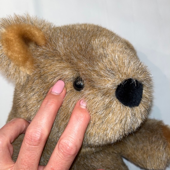 Gund brown fuzzy Bear 1982 vintage SOFT PLUSH sitting 10” tall black nose & eyes - Picture 11 of 13